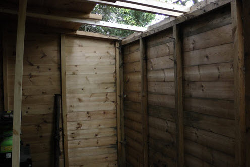 Repairing A Shed Roof - Don   't worry its not a difficult as 