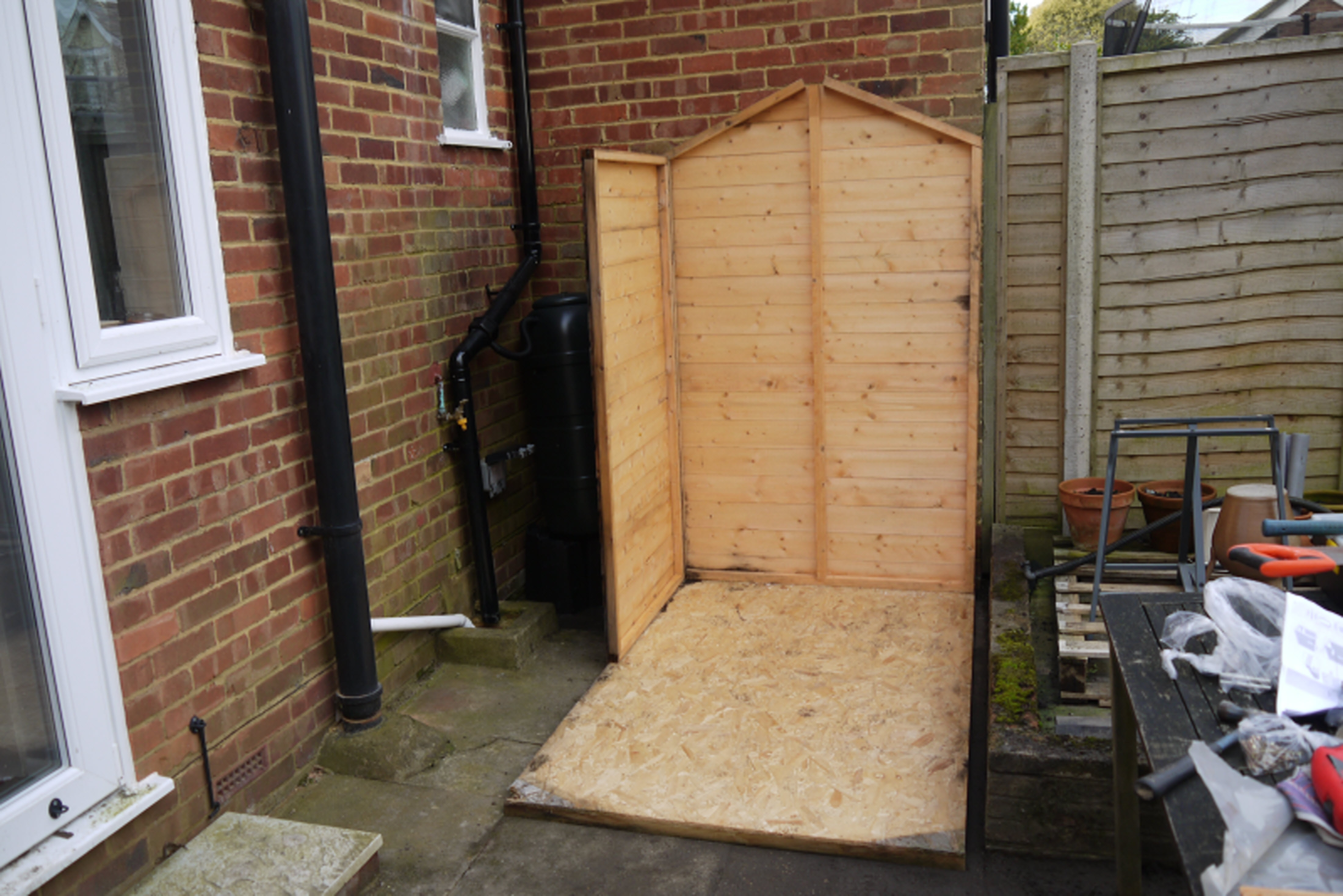 how to build a cheap 6x4 shed - is small beautiful?