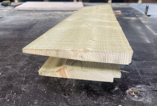 featheredge-vs-shiplap1.jpg