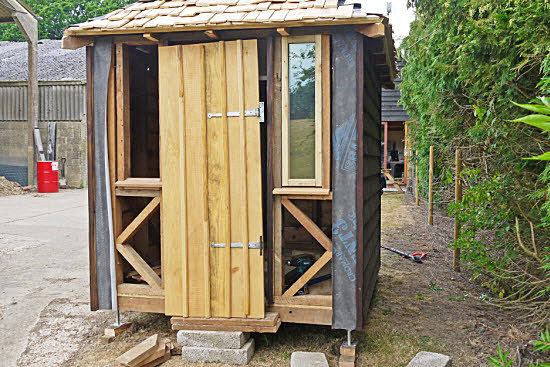 How to hang a shed door in 7 easy steps