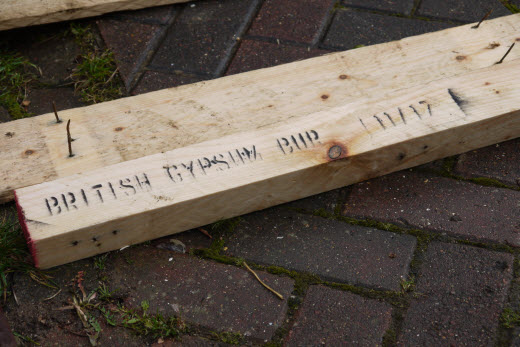 dismantling a pallet