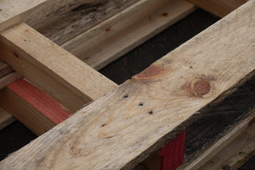 dismantling a pallet