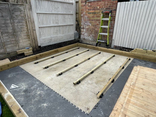 Shed bearers on concrete base