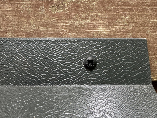 shed door cap fixing screws