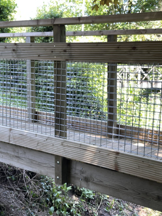 Garden bridge Railing